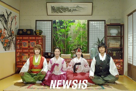 우리한복 이미지